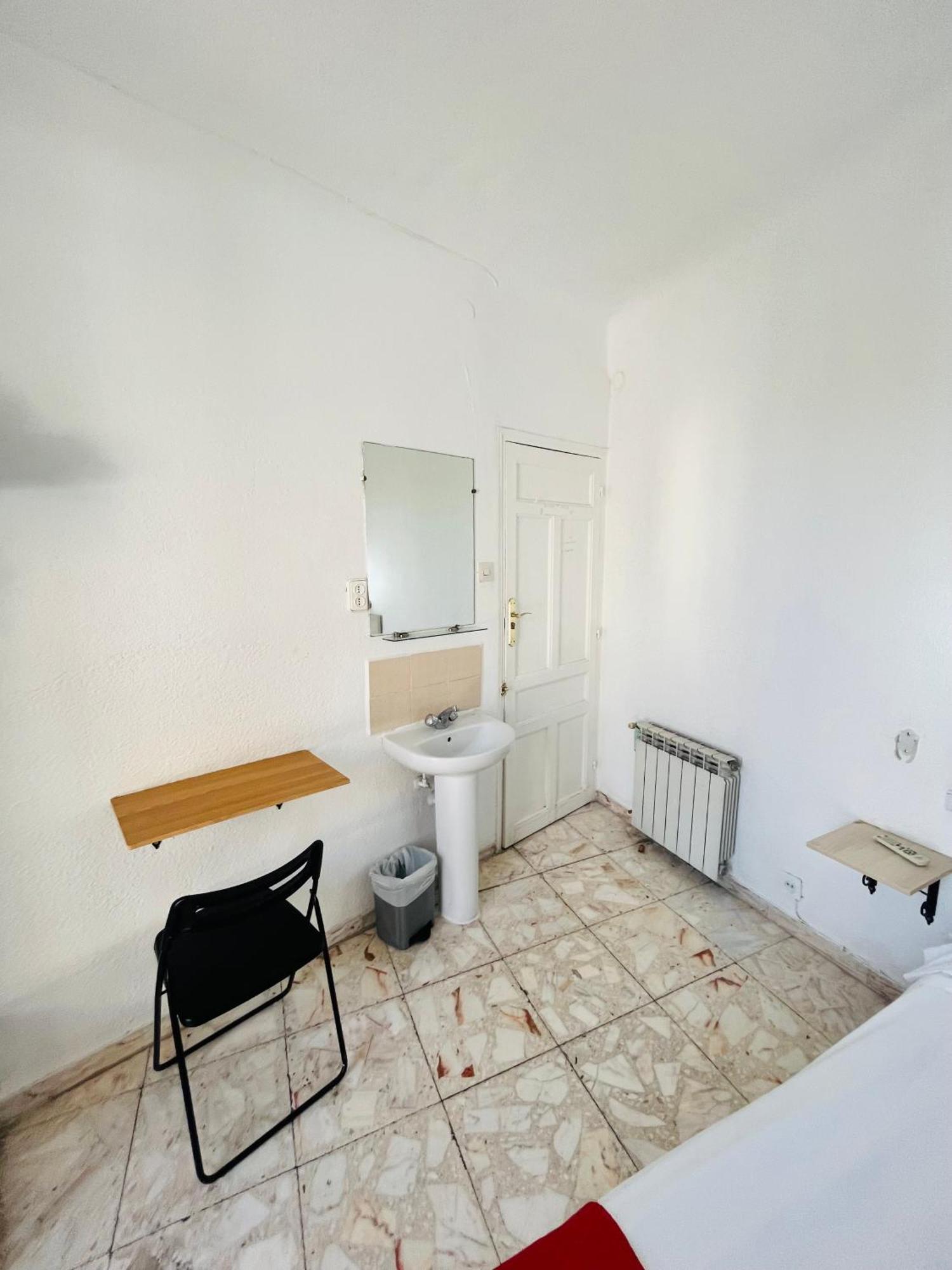 Pension Rivera Madrid Dış mekan fotoğraf